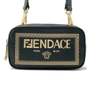 FENDI Black Leather Shoulder Bag